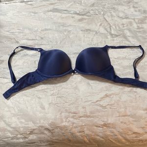 Victoria’s Secret bombshell bra